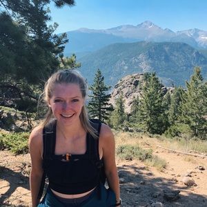 Meet your Posher, Claire